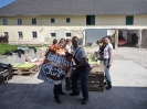2012_TidH-Tafeln kleben_12