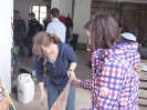 2013_TidH-Tafeln-kleben_13